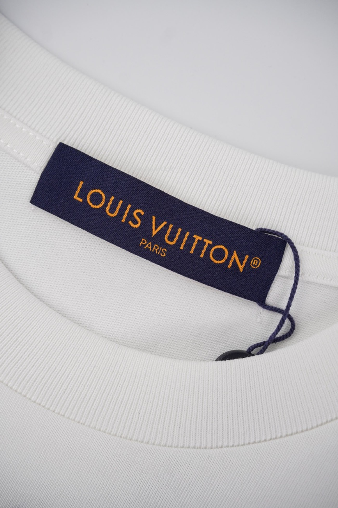 Louis Vuitton 24 Fw Pocket T Shirt (5) - newkick.cc